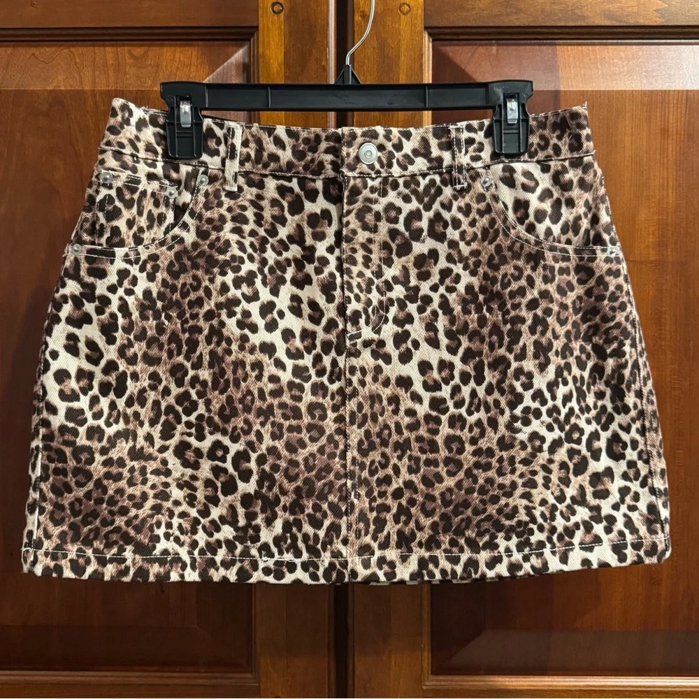 NWT Ultra Flirt Twill Mini Skirt Leopard Print Size Large
